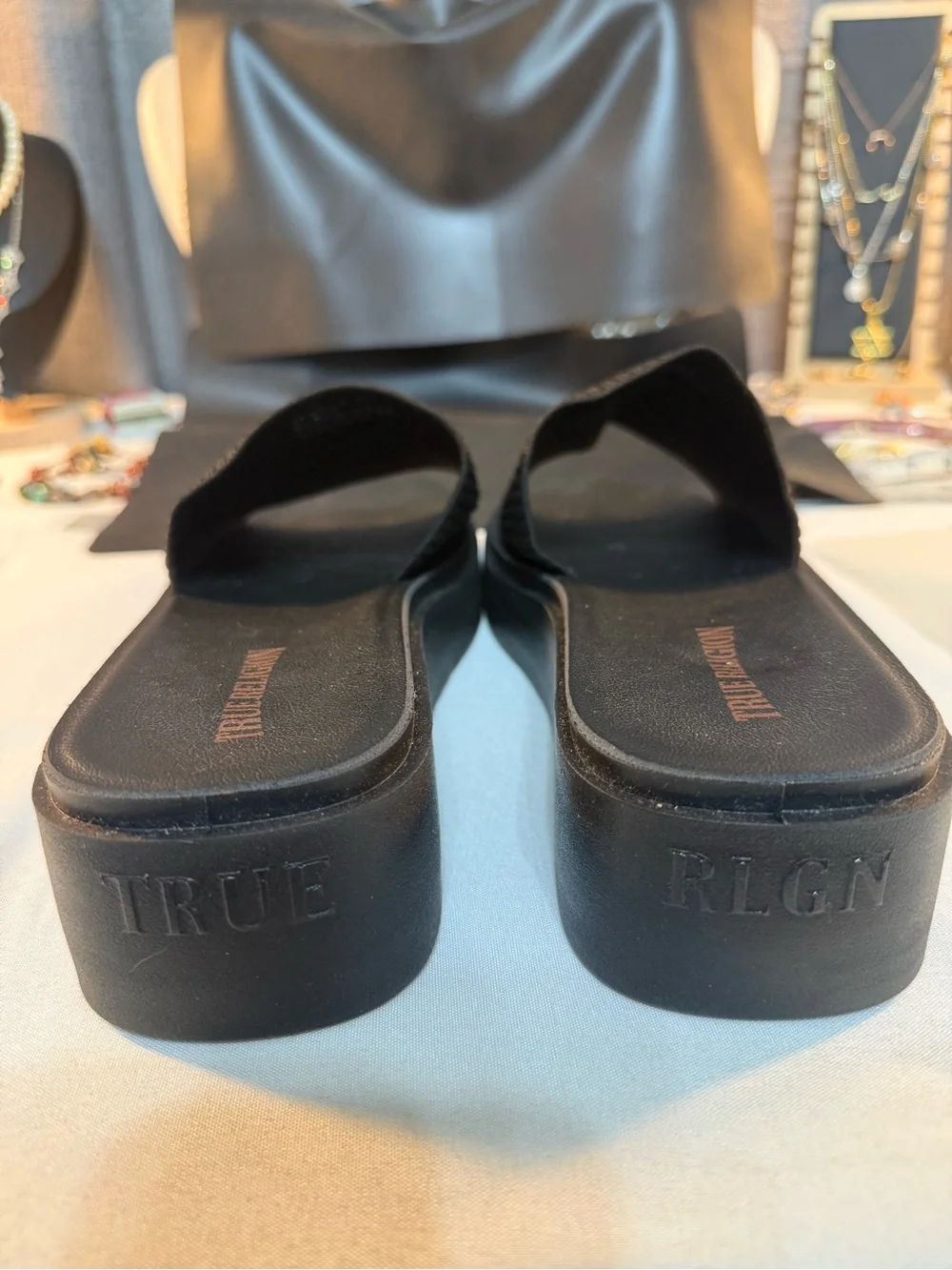 True Religion Jann Black Platform Slide Sandals - Women's Size 11 & 11” Long Guc